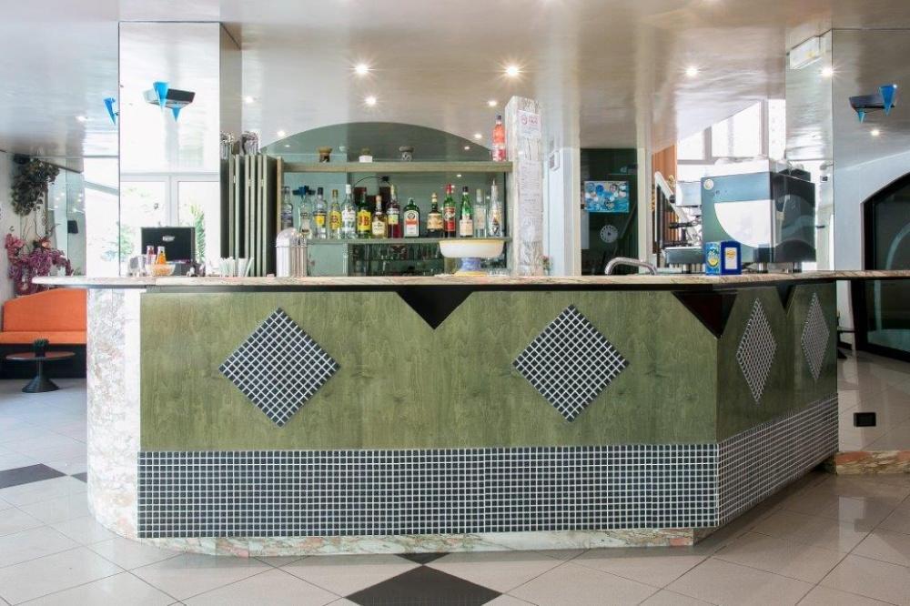 Vernel Hotel 3*