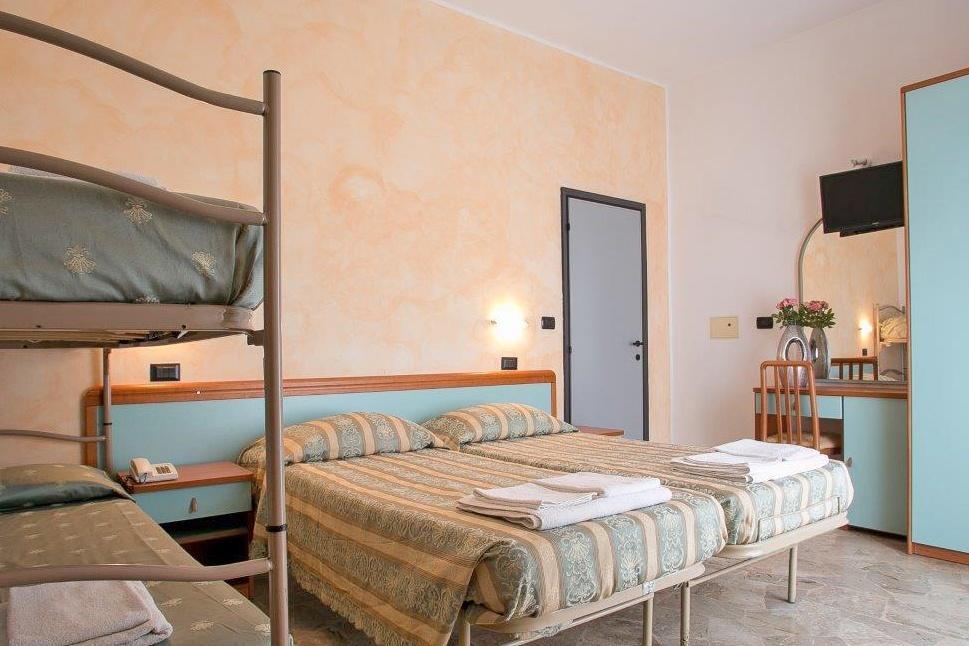 Vernel Hotel 3*